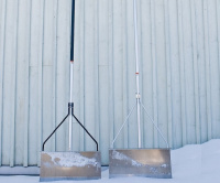 Снеготолкатель для крыши и кровли - T2