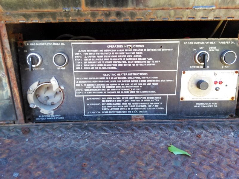 Термос бункер для ямочного ремонта бу на автомобиле Ford Pro Patch Pot Hole Patcher Truck