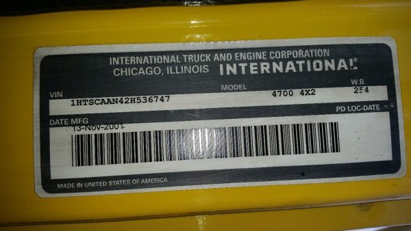 -     2002 International Patch Truck
